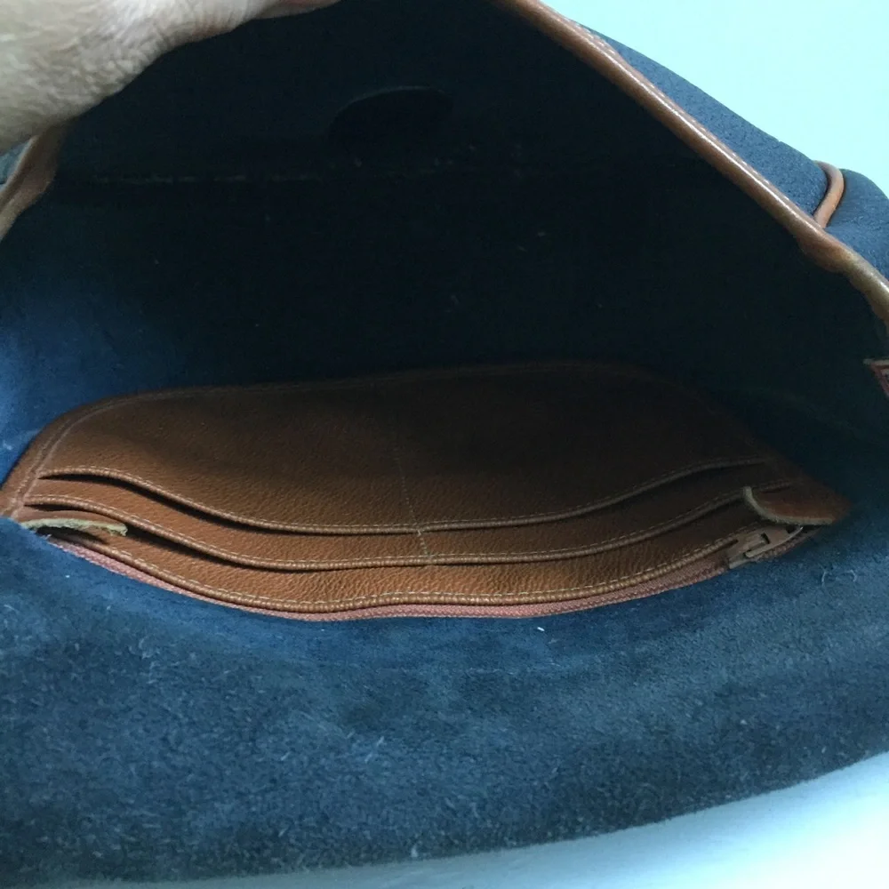 Vintage Dooney  & Bourke  Saddle Cross body Bag
